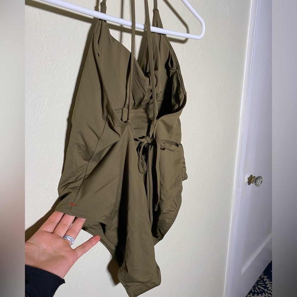 NWOT Everlane Swimsuit - Picture 6 of 10